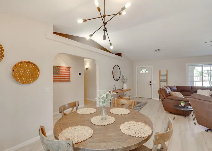 Hot Tub & Views: Havasu Oasis